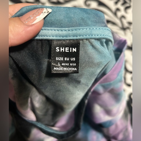 Shein Tie-Dye short sleeve shirt- purple black and blue- size l - Picture 6 of 9